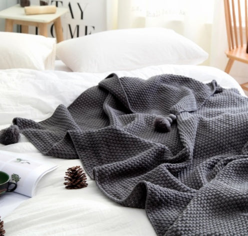 Nordic fringed knit ball blanket wool blanket office air conditioning lunch break blanket shawl blanket sofa leisure blanket blanket null