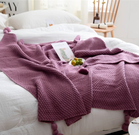 Nordic fringed knit ball blanket wool blanket office air conditioning lunch break blanket shawl blanket sofa leisure blanket blanket null